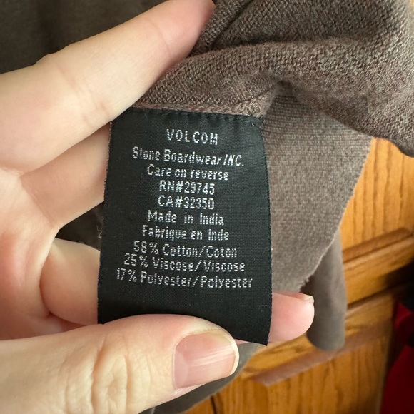 Volcom Sweater - Picture 6 of 6